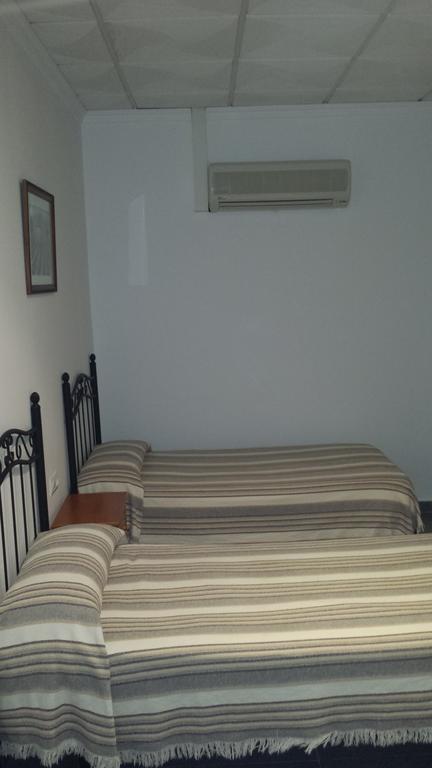 Hostal Cuesta De Belen Аркос-де-ла-Фронтера Номер фото